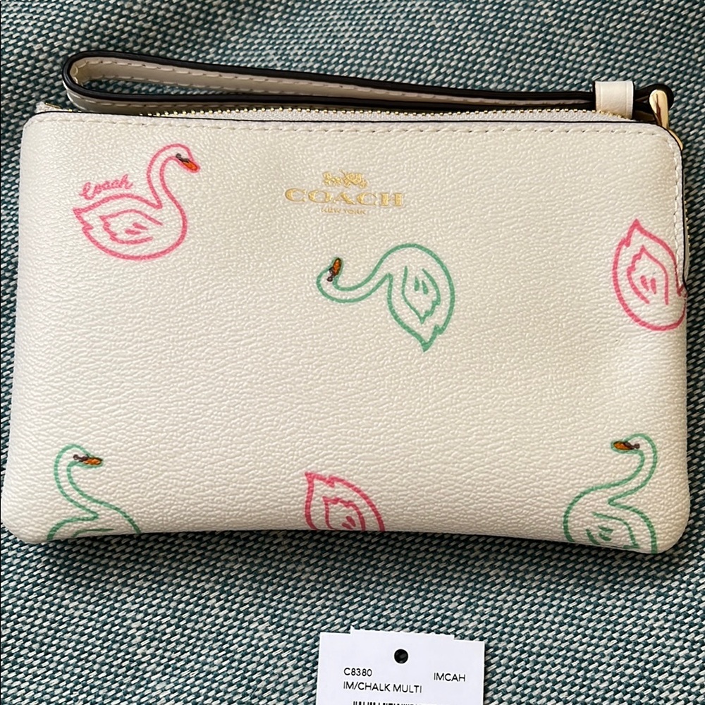 New Coach Cream Swan Print Wristlet with Tags
